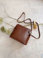 Mal� d�msk� ko�en� kabelka 133 hn�d�, IL GIGLIO