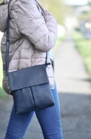 D�msk� ko�en� kabelka p�es rameno LB-244 tmav� modr�, New bags leather